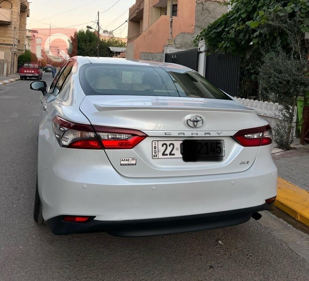 تۆیۆتا کامری